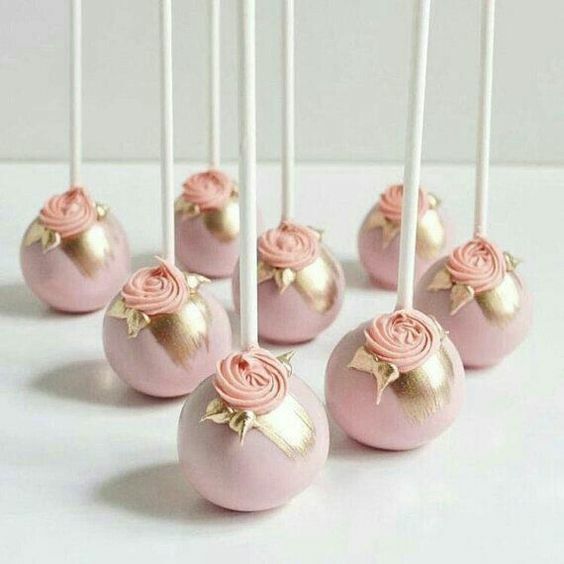 Customised Cakes Pops